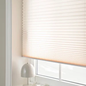 Plisségardin Accord beige, frihängande plissé