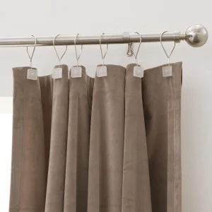 Twisted ring, Cube i stål med frostad akryl