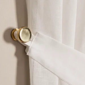 Fäste till gardinomtag